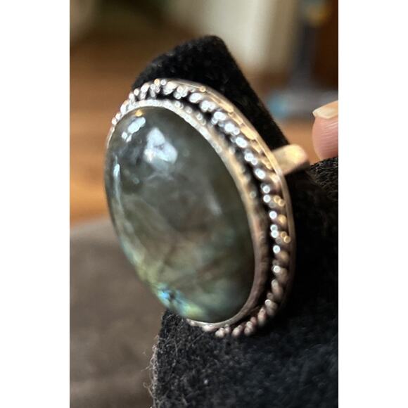 Vintage Large Labradorite Rainbow Moonstone Stone Silver Tone Ring Sz 7 - Picture 2 of 6